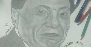 قارئة تشارك برسومات ولوحات فنية تظهر موهبتها
