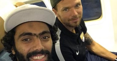 صور.. حسين الشحات يغادر إلى القاهرة مع العين لخوض السوبر الإماراتى