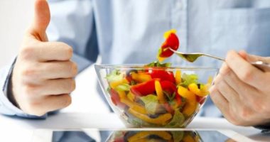 بتعانى من مشكلة ارتفاع كمية الماء فى جسمك؟.. اتبع هذا النظام الغذائى