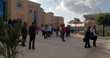 "الاتصالات" تغذى 1783 مدرسة جديدة بـ"كابلات الفايبر" لتسريع الإنترنت 