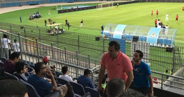 أيمن منصور متسائلاً: متى أحصل على فرصتي بالزمالك والمنتخب!