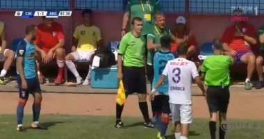 فيديو.. طرد مدرب بعد تصرف غير رياضى فى الدورى الروماني