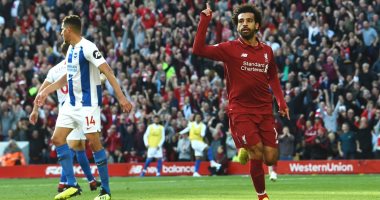 احتفالية بمركز شباب "محمد صلاح" لحظة إعلان جائزة الأفضل فى أوروبا