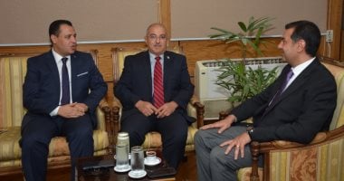 محافظ أسيوط فى زيارة لجامعة أسيوط لتهنئة رئيسها الجديد