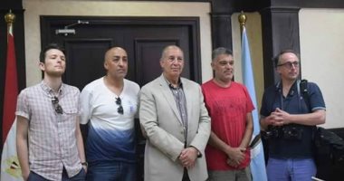 محافظ البحر الأحمر يؤكد لممثلى وكالات الأنباء الأجنبية ارتفاع حالة الأمن بالمحافظة