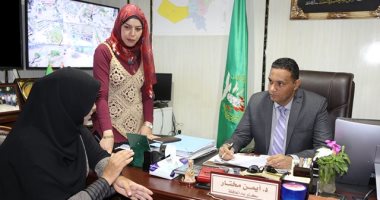 سكرتير عام المنوفية يبحث الشكاوى والطلبات خلال لقاء خدمة المواطنين