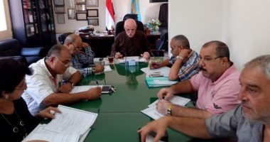 صور.. وكيل بيطرى الغربية يترأس اللجنة الشهرية لمشروع العلاج الاقتصادى