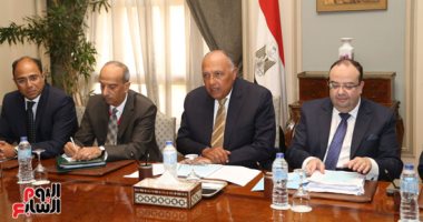سامح شكرى يستقبل وزير خارجية السودان فى قمة تنفيذ اتفاقيات التعاون المشترك