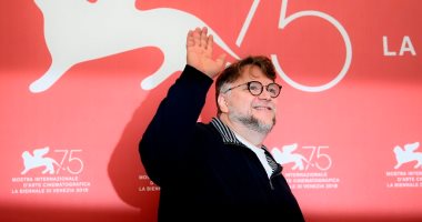 صور.. شاهد لجنة تحكيم مهرجان فينسيا السينمائى الدولى الـ75  