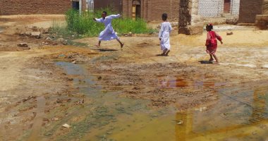 أضبط مخالفة..المياه الجوفية تحاصر مدرسة بنبان بأسوان قبل بداية العام الدراسى