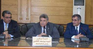 صور .. رئيس جامعة بنها يلتقى بطلاب الجامعة الدارسين فى الصين