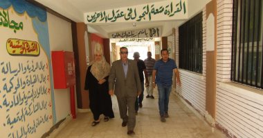 صور.. رئيس مدينة أبورديس يتفقد جاهزية المدارس قبل بداية العام الدراسى الجديد
