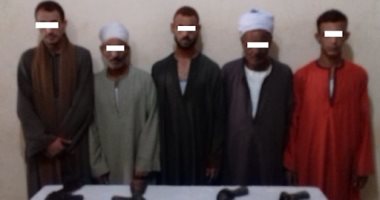 ضبط 5 قطع سلاح نارى ومتهمين هاربين وتنفيذ 80 حكما قضائيا فى أسيوط