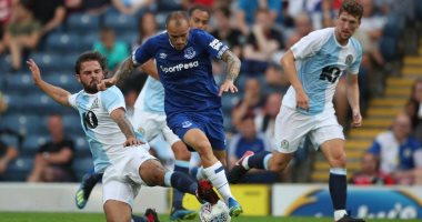 إيفرتون يحاول الإبقاء على ساندرو راميريز