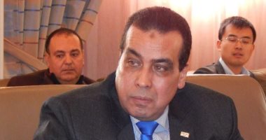 الدكتور عاطف أبو النور قائماً بعمل رئيس جامعة قناة السويس