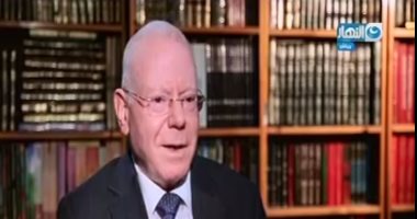 شاهد.. محمود سعد ينشر تقريراً عن الدكتور أحمد شاهين مكتشف مصل لمرض البلهارسيا