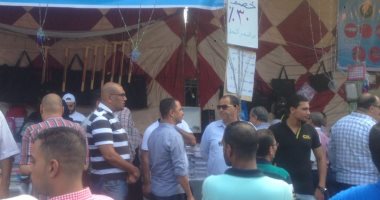 الداخلية تقيم معرض "كلنا واحد" لبيع الأدوات المدرسية بالإسكندرية