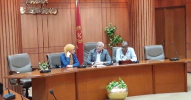 محافظ بورسعيد: للمدارس دور هام في غرس القيم وتعديل السلوك