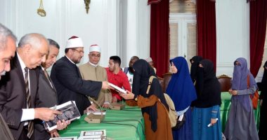 وزير الأوقاف للطلاب الوافدين: نريد أن تكونوا نقلة حضارة وسلوك إنساني رفيع