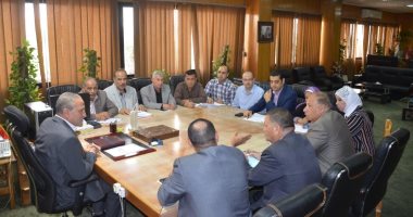 محافظ الإسماعيلية يستعرض استعدادات مهرجان الإسماعيلية الدولى للفنون الشعبية
