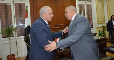 محافظ الجيزة يستقبل مدير الأمن لتقديم التهنئة
