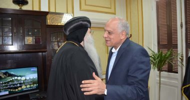 محافظ الجيزة يستقبل الأنبا يوحنا أسقف شمال الجيزة