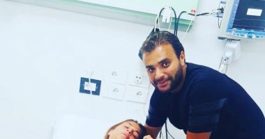 زوجة رامى صبرى تتعرض لوعكة صحية وتنتقل للمستشفى