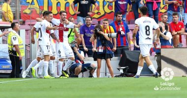 فيديو.. هويسكا يقلص الفارق ضد برشلونة 2/3 فى شوط مثير بالدوري الإسباني