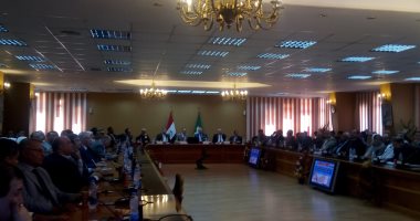 محافظ الشرقية الجديد: استكمال المشروعات الخدمية على رأس أولوياتى