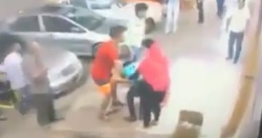 شاهد.. لحظة مقتل مدير محل فى المنصورة على يد بواب بسبب لعب الأطفال