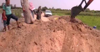 صور.. "مياه القناه" تجرى صيانة بالقنطرة وإصلاح خط المحسمة والتل الكبير