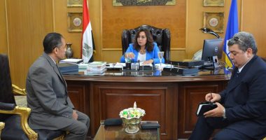 محافظ دمياط تؤكد على الاهتمام بمنظومة النظافة ورفع كفاءة الطرق