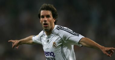 جول مورنينج.. نيستلروى يسجل أفضل أهدافه مع ريال مدريد أمام فالنسيا