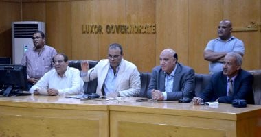 صور.. سكرتير عام الأقصر يعقد لقاء مفتوح مع أولياء الأمور لبحث التقدم لرياض الأطفال