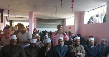 قافلة الأزهر تلتقى المنتقلين من الشيخ زويد ورفح 