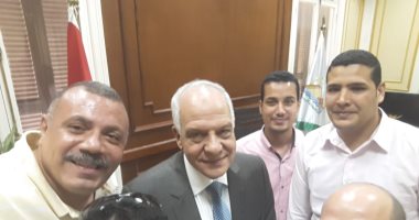 محافظ الجيزة الجديد يتعهد بحل عملى لجميع مشاكل المحافظة