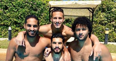 بعد الاستبعاد من المنتخب.. رمضان صبحى يستجم مع أصدقائه