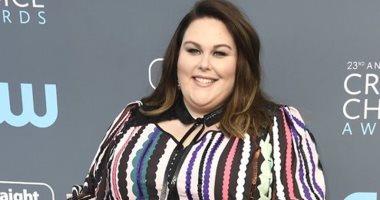 بتؤمن بالأبراج.. أسرار لا تعرفها عن الفنانة كريسى ميتز