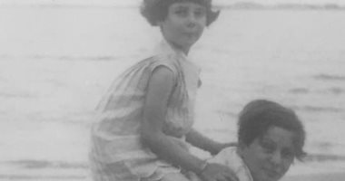 شاهد.. " مين اللى يقدر يقعد على ضهر الملك فاروق الأول؟ "
