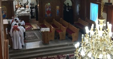 صور.. بدء صلاة قداس الأربعين للأنبا أبيفانيوس بكنيسة العذراء بطنطا