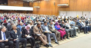 صور.. محافظ أسيوط: الخدمات المقدمة للمواطنين على رأس أولوياتى 