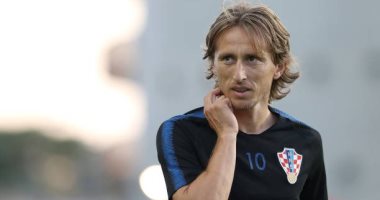 مودريتش: علاقتى جيدة مع رونالدو.. وهنأنى بجائزة أفضل لاعب فى أوروبا