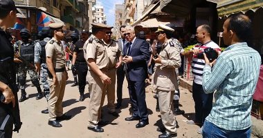 صور.. مدير أمن البحيرة يقود حملة مكبرة لرفع الإشغالات فى دمنهور