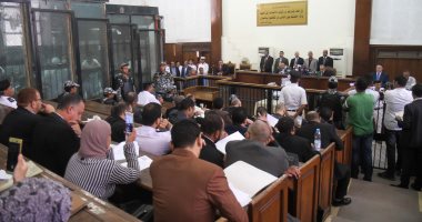 تأجيل إعادة محاكمة مرسى بـ"اقتحام الحدود الشرقية" لـ 7 نوفمبر
