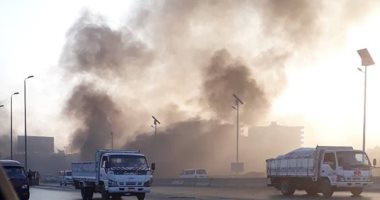 صور.. قارئ يشارك "صحافة المواطن" بصور لحريق أسفل كوبرى وصلة المريوطية