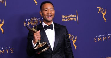 جون ليجيند يدخل التاريخ بعد حصوله على جائزة الإيمى