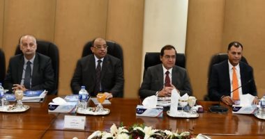 وزير البترول يطالب باستمرار تطوير مستودعات شحن وتداول الوقود