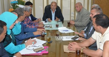 محافظ سوهاج يشدد على الانتهاء من توصيل المياه للمدارس المنشأة حديثًا