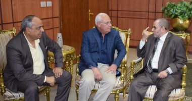 محافظ بورسعيد يبحث استعدادات إقامة المسابقة الدولية للقرآن الكريم