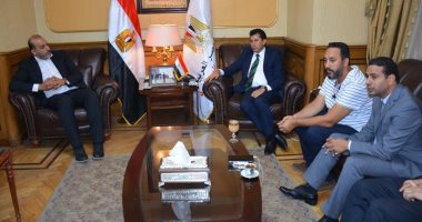 وزير الشباب والرياضة يلتقى المكتب التنفيذى لرابطة النقاد الرياضيين